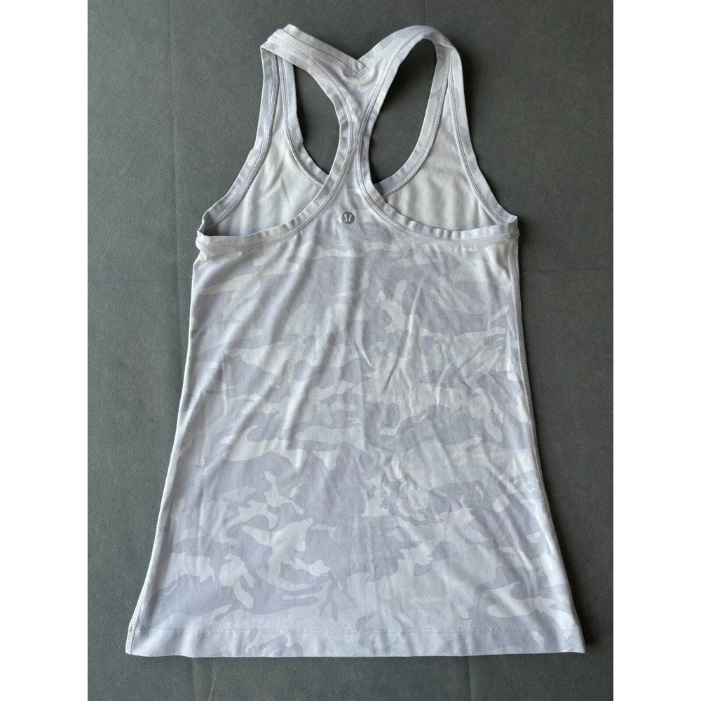 Lululemon Tank Top Women's White Camo Racerback Scoop Neck Performance Pullover
